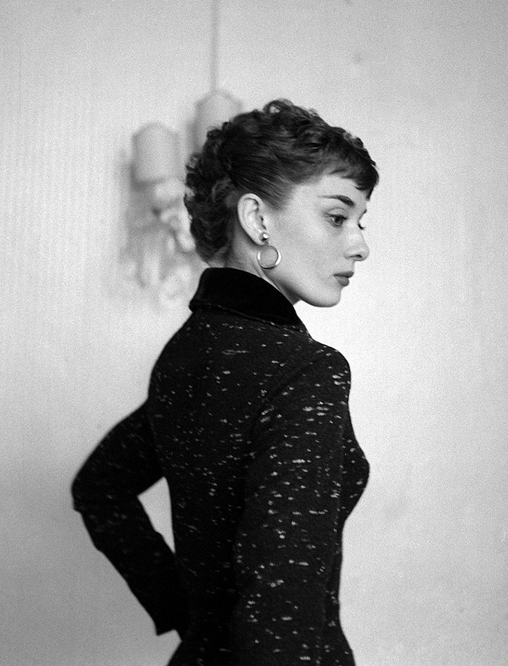 rareaudreyhepburn:  Audrey Hepburn photographed at her London home for the Sunday