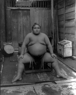 historicaltimes:Sumo wrestler. 1907. via