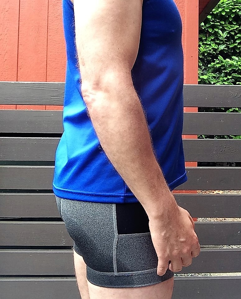 gymsweatr:Pissing my new gym shorts