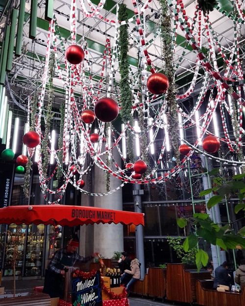 thelondonilivein: Christmas shopping The Shard // Borough Market // The Old Operating Theatre 23.12.