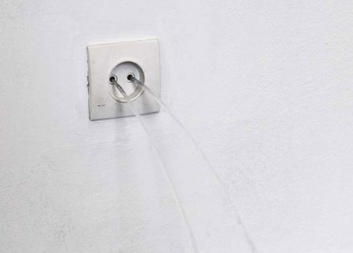 sometimes-now: Michel de Broin, Leak, 2009Contemporary-Art-Blog 