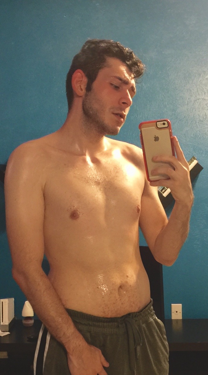 thenerdybadboy:   been working out again. Trying hard to go back the body I had last