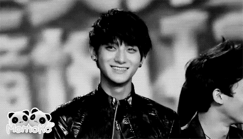 Lots Of Kpop Gifs Tao Exo Gif Hunt