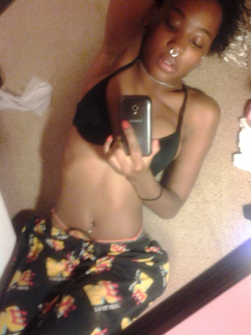 eatmeallnight:  Mirror fun.