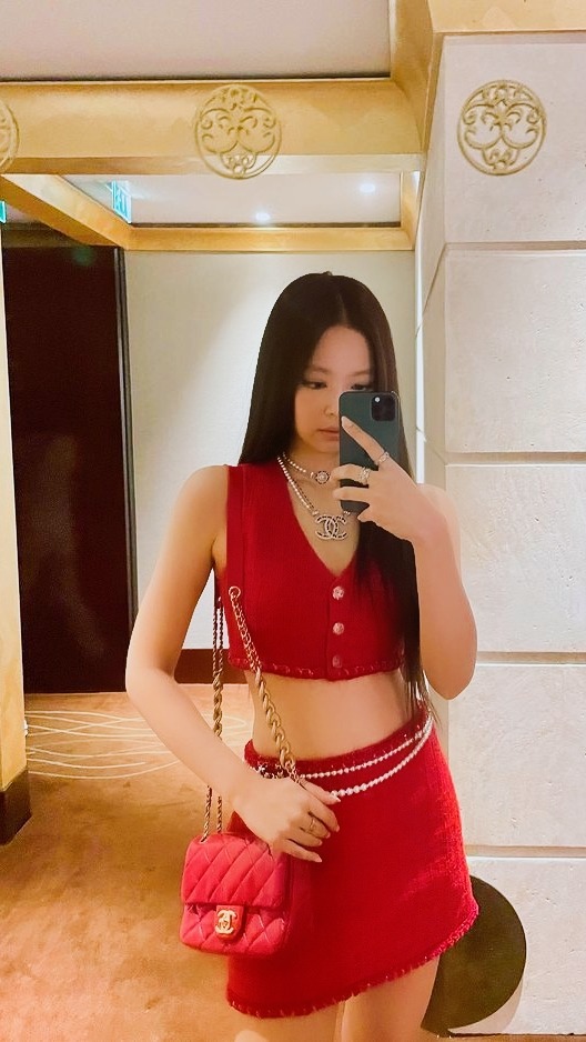 Jennie Lockscreens (BlackPink)