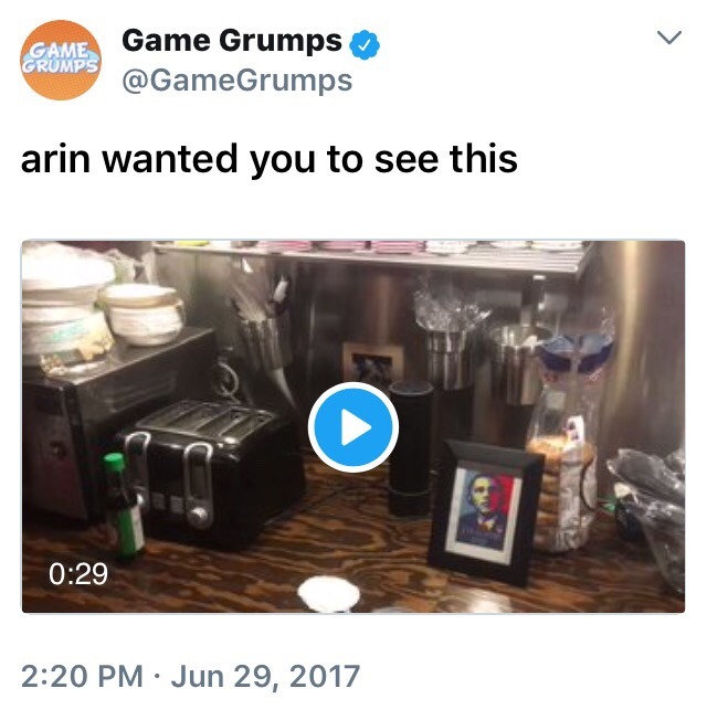 grumpy-pewdiplieyer:  “Michelle get in here, the Game Grumps have a framed picture