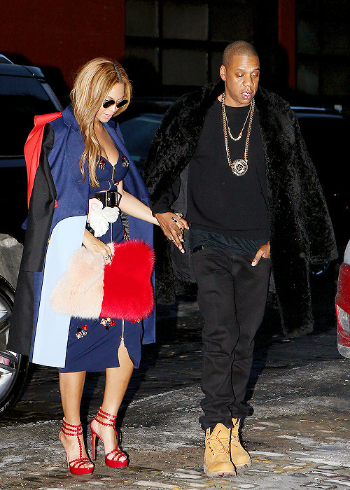 ikonicgif: Beyonce and Jay-Z after attending Kanye West’s fashion show in NYC.