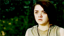 paddledee-deactivated20160909:  Maisie Williams in the trailer of Heatstroke 