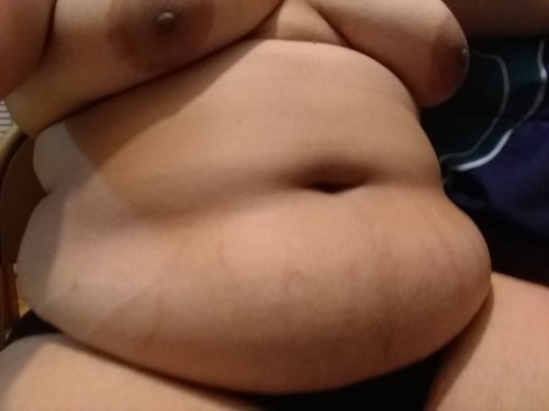 fatshorty: 1 whole pizza and 1 liter of soda