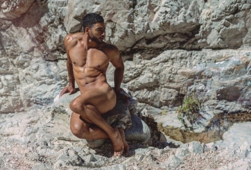 Porn itsalekz:  Laith Ashley    photos