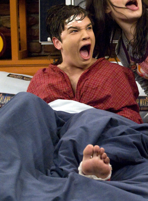 Nathan Kress - Size 9My childhood crush from iCarly.