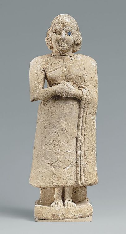 Standing female worshiper, ca. 2600-2500 BCFrom Nippur, Sumerian cultureLimestone, inlaid with shell