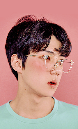 monoka:  lucky one teaser picturesÂ ðŸ€ 