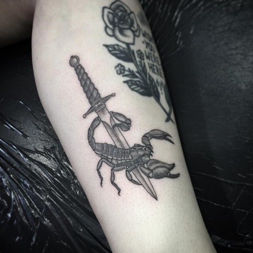 Little scorpion and dagger for the lovely Sophie today at the @flttattoostudio walk-in day  Thanks s
