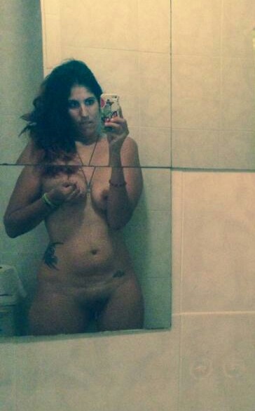 boricuasdesnudas:  Esposa de Peter la anguila!