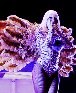 dreamingwithgaga:  And now performing… LADY GAGA 