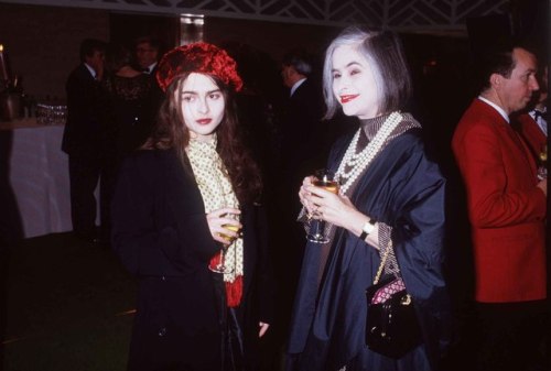 lespritdesfleurs: Helena Bonham Carter and her mother, 1987