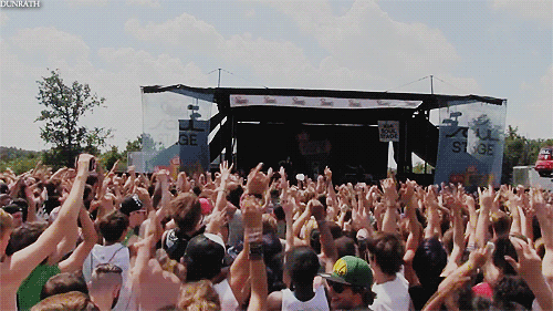 bbbbruises:adtr-bmth-ptv:The best day of the year. VANS WARPED TOUR. can’t fucking wait