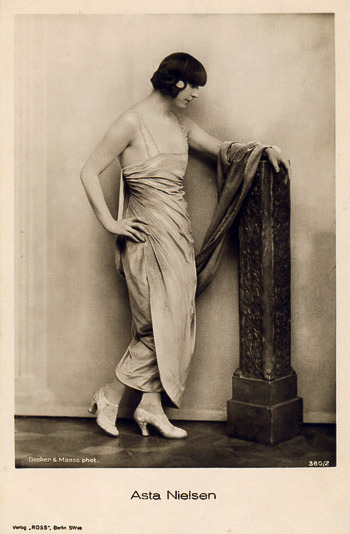 Asta Nielsen, Ross Verlag
