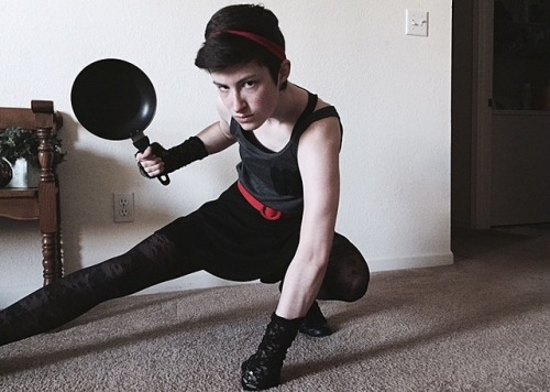 genderfucckked:lil-miss-sugar-skull:phoxxi:penicillium-pusher:The Pan-Handler is a superhero who wor