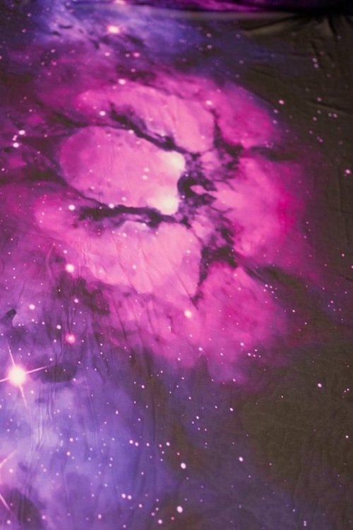 sosuperawesome:Nebula Cloak / ScarvesCosturero Real on EtsySee our #Etsy or #Galaxy tags