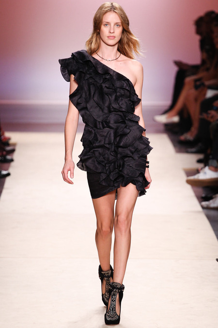 Label:  Isabel Marant  Fashion Show:  Spring/Summer 2014 in Paris  Models:  Elisabeth Erm, Sasha Lus