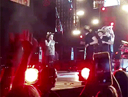 dimplelashton:  Final bow // Dallas - August 7th x x