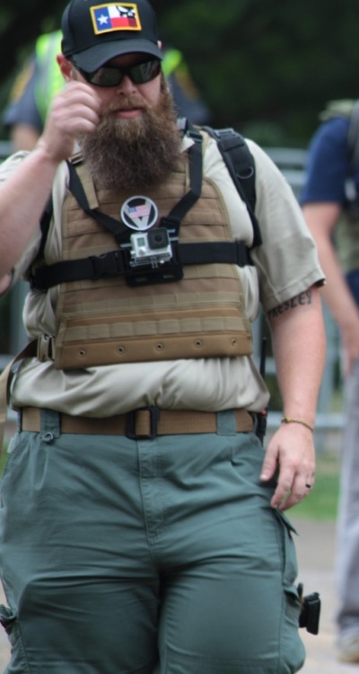 wespennest:  These are people who marched in with the “fraternal order of alt knights,” as evidenced by the “circle v” and flag patch. Really, they should be called the “scotch gard” because their leader, Kyle Chapman, gets high by huffing