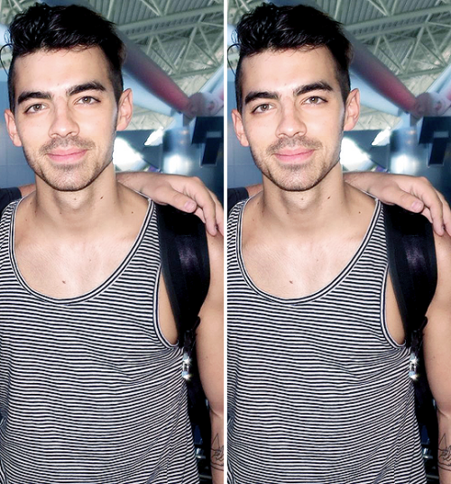 jonasgalaxy:  jameslardizzone: saw this one the other day to congratulate @dnce for winning BEST NEW ARTIST!! @joejonas 