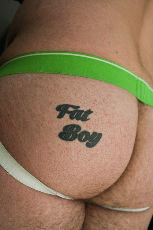ceejofmalta:  Tummy Tuesday/1,000 followers celebration! My favorite jock with special guest, the tattoo on my ass!