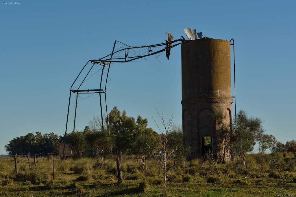 archatlas:    Abandoned Places in Buenos Aires  Small stories and architectonic