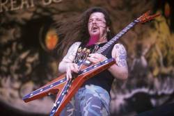 Hellofmetal:    Dimebag Darrell