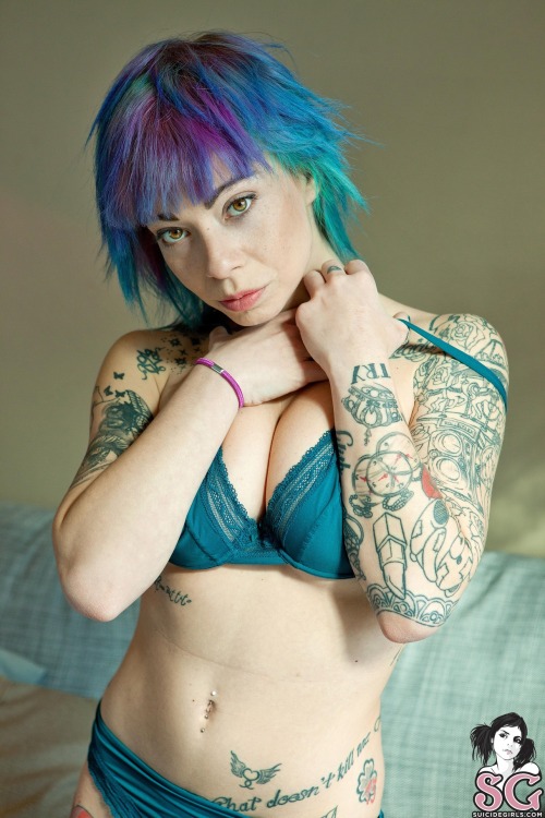 suicidegirlslover:  Saralilith Suicide  