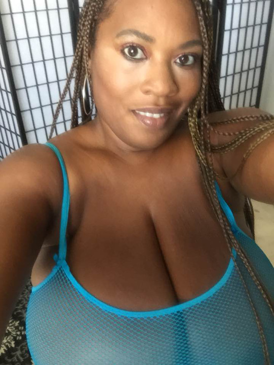 hollyhimalayas:Hey 