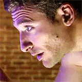 barrel&ndash;rider:  Dean O’Gorman in The Almighty Johnsons - 1x01 