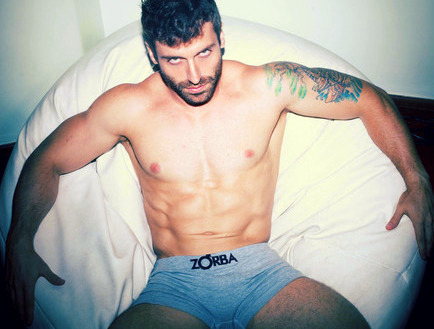 gcr75:  G’s aggregation of hot: male models, amateurs, selfies, etc. - model unknown