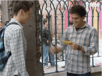 http://cinemagaygifs.tumblr.com/post/144803123236