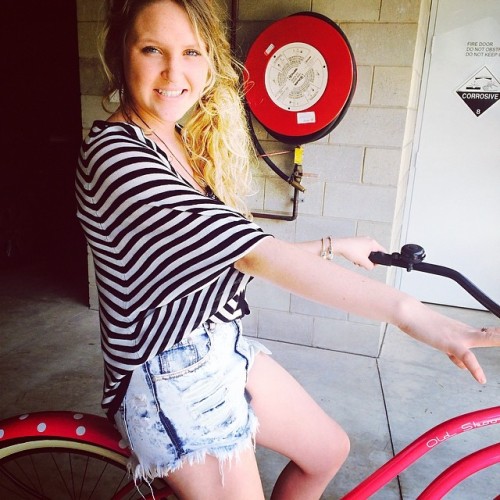 illdothingsdifferentleigh: Saturday Chills #love #happy #weekend #bicycle (at Kawana Island)