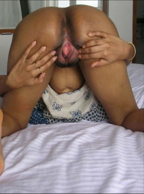 adult18indian:  indian housewife spreading her legs .