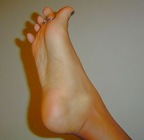 What is a foot fedish and nylon foot worship