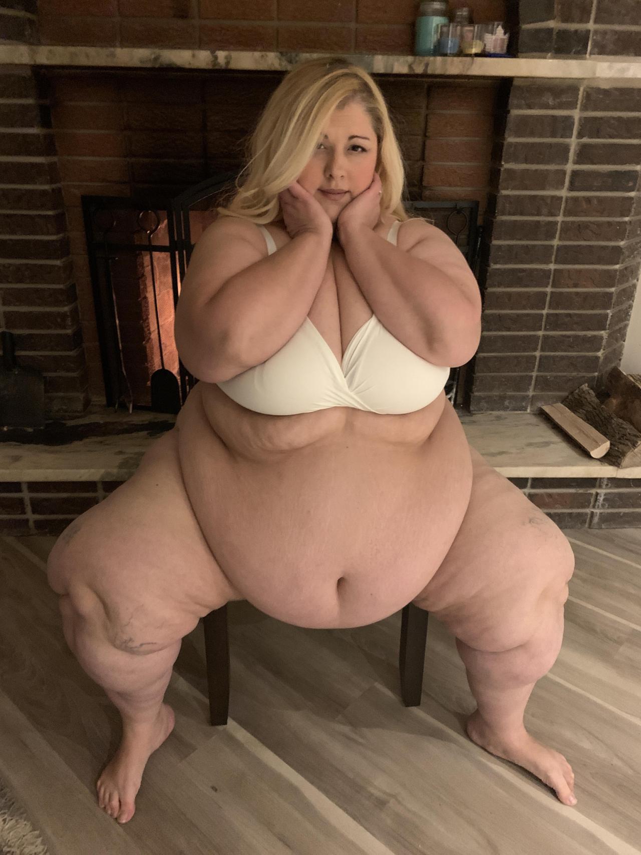 jiggle-watts:bbwdaisyOnlyFans porn pictures