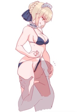 kuso-otoko: Artoria Pendragon (Maid Rider Alter) standing on a box having some fun