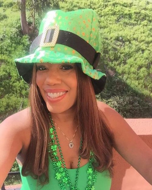 Happy St Pattys Day from my mama! Yes my mom lol #happystpatricksday #mom #repost she’s so cut