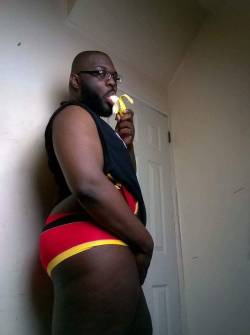 psyoso:  #bigboi #bananas and #booty  Somewhat