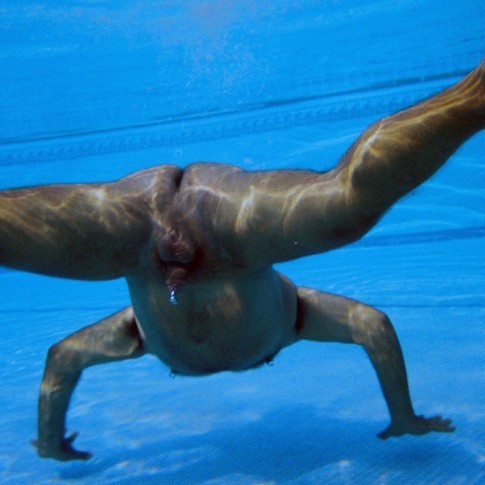 fhabhotdamncobs: tu-bear:  Pool  ♂♂ Skill underwater bj