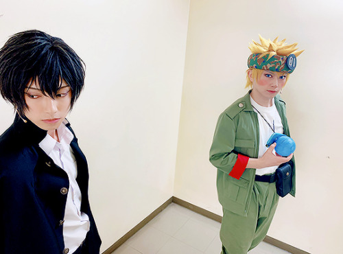 Colonnello was going to take solo photos of himself and for some reason, Hibari turned up and stood 