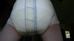 abdlilith:  Look how wet my diaper is after