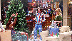 bigbangsheldon:   The Big Bang Christmas Special 4/?  Happy Holidays from TBBT. 
