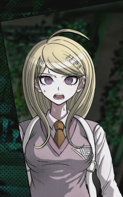 superduperandyeah:  Kaede Akamatsu Love those musical notes worked into her character design! Also… she kinda has Kirigiri’s eyes… that’s interesting… 