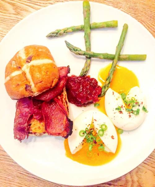 Yesterday’s Easter Sunday brunch vibes - with everywhere from @themodernpantry to @lidluk&rsqu